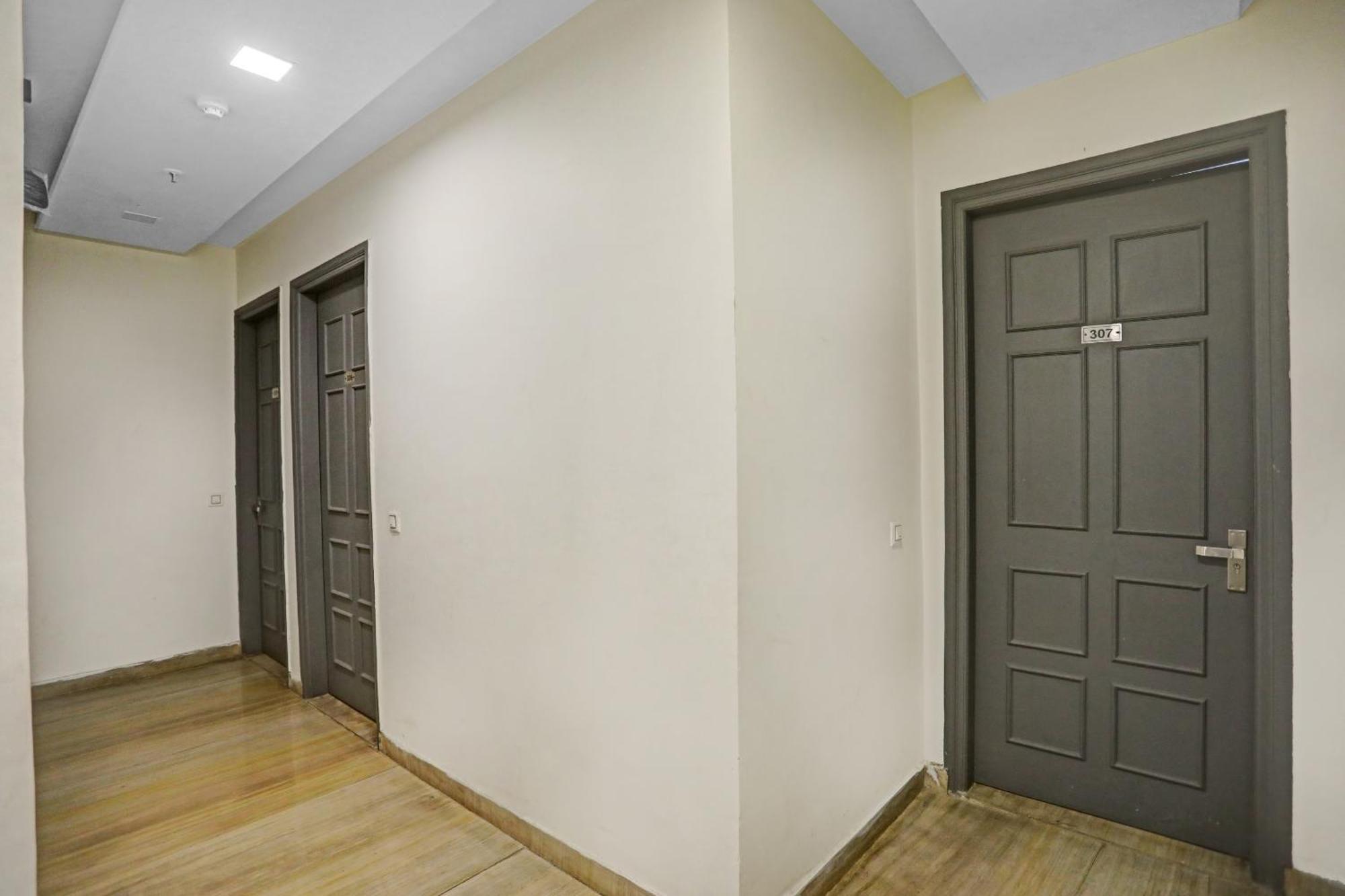 فندق Super Townhouse Mannat Rohini 16 دلهي المظهر الخارجي الصورة