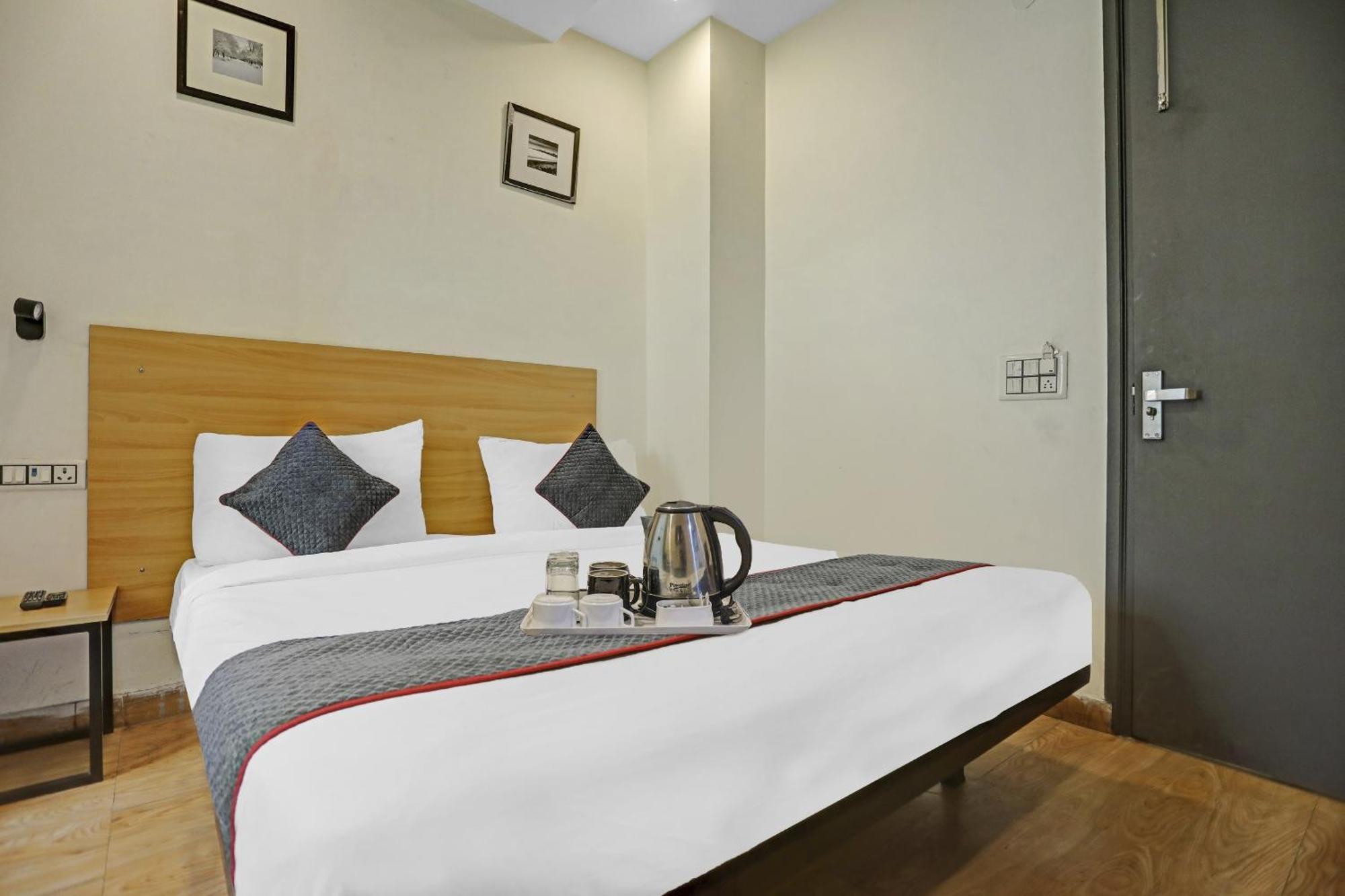 فندق Super Townhouse Mannat Rohini 16 دلهي المظهر الخارجي الصورة